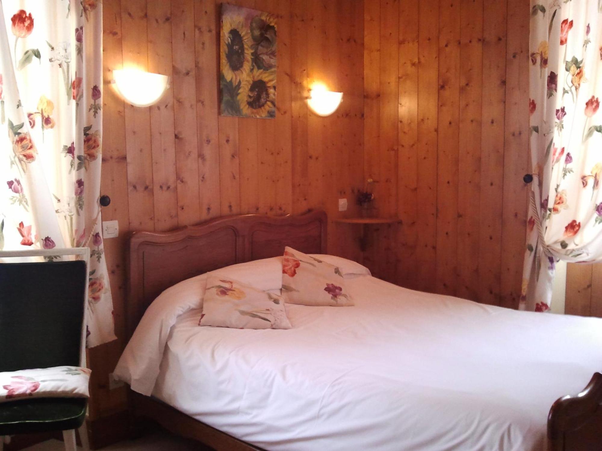 Hotel La Vallee クソンリュプト・ロンジュメール エクステリア 写真