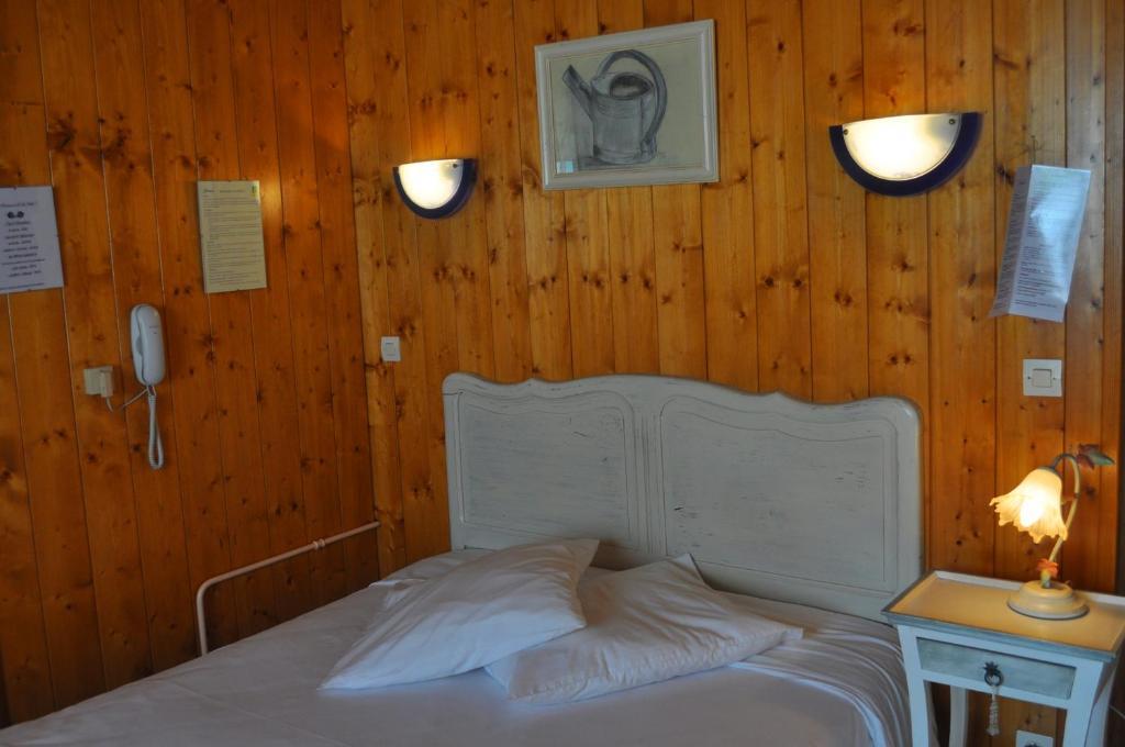 Hotel La Vallee クソンリュプト・ロンジュメール 部屋 写真