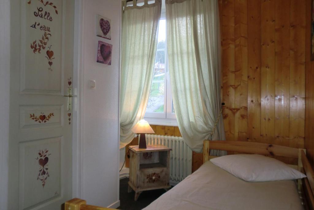 Hotel La Vallee クソンリュプト・ロンジュメール 部屋 写真