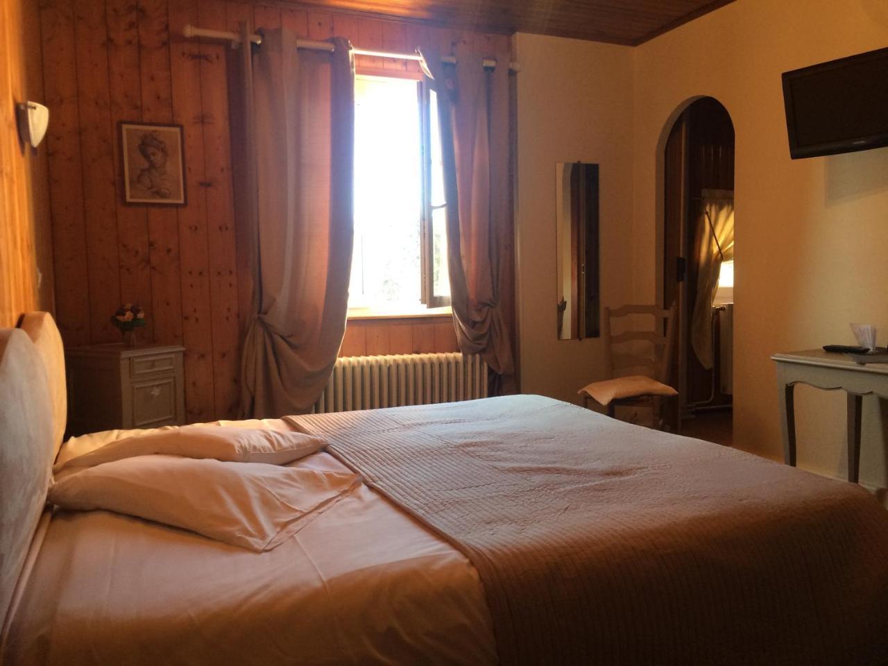 Hotel La Vallee クソンリュプト・ロンジュメール エクステリア 写真